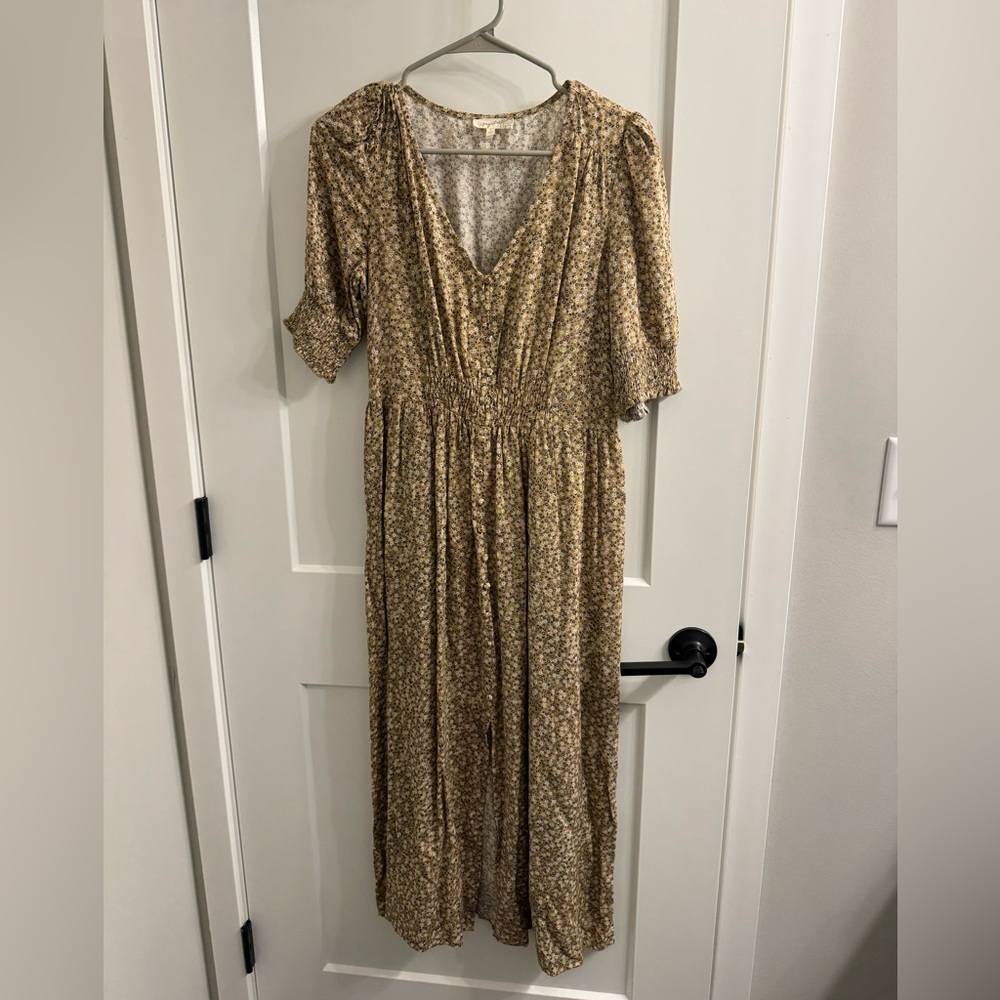 Mystree Tan Puff Sleeve V-Neck Sundress